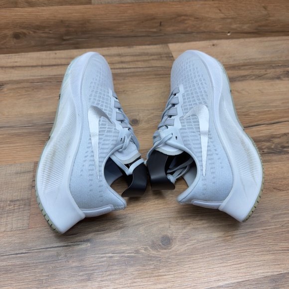 Nike Air Zoom Pegasus 37 Womens 8 Running Shoes Athletic Sneakers BQ9647-009 - Picture 5 of 9